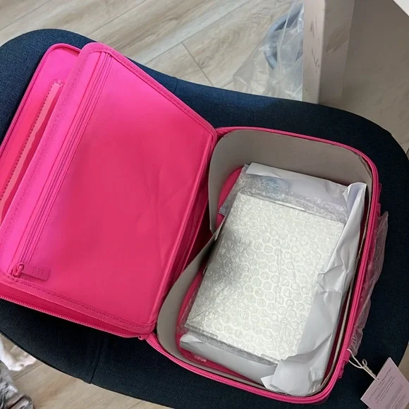 NWT Beis Barbie Cosmetic bag - Picture 5 of 6